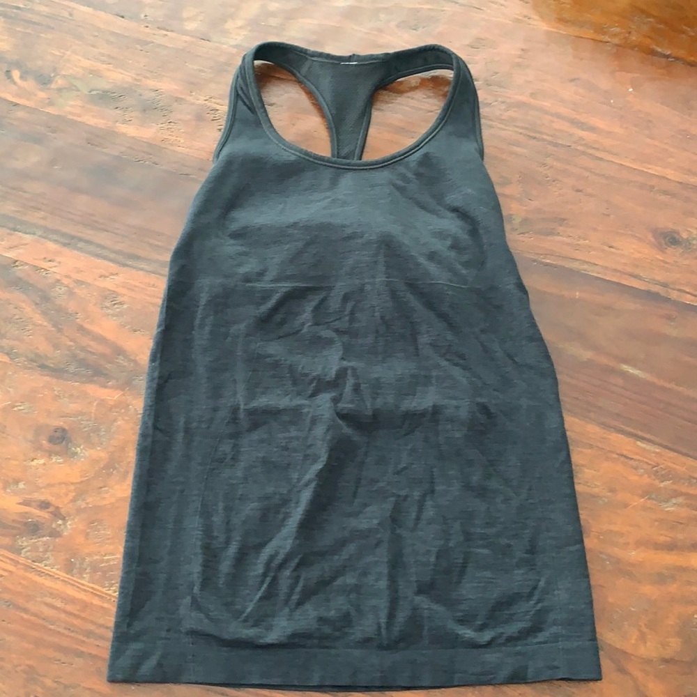 Lululemon built-in bra tank top